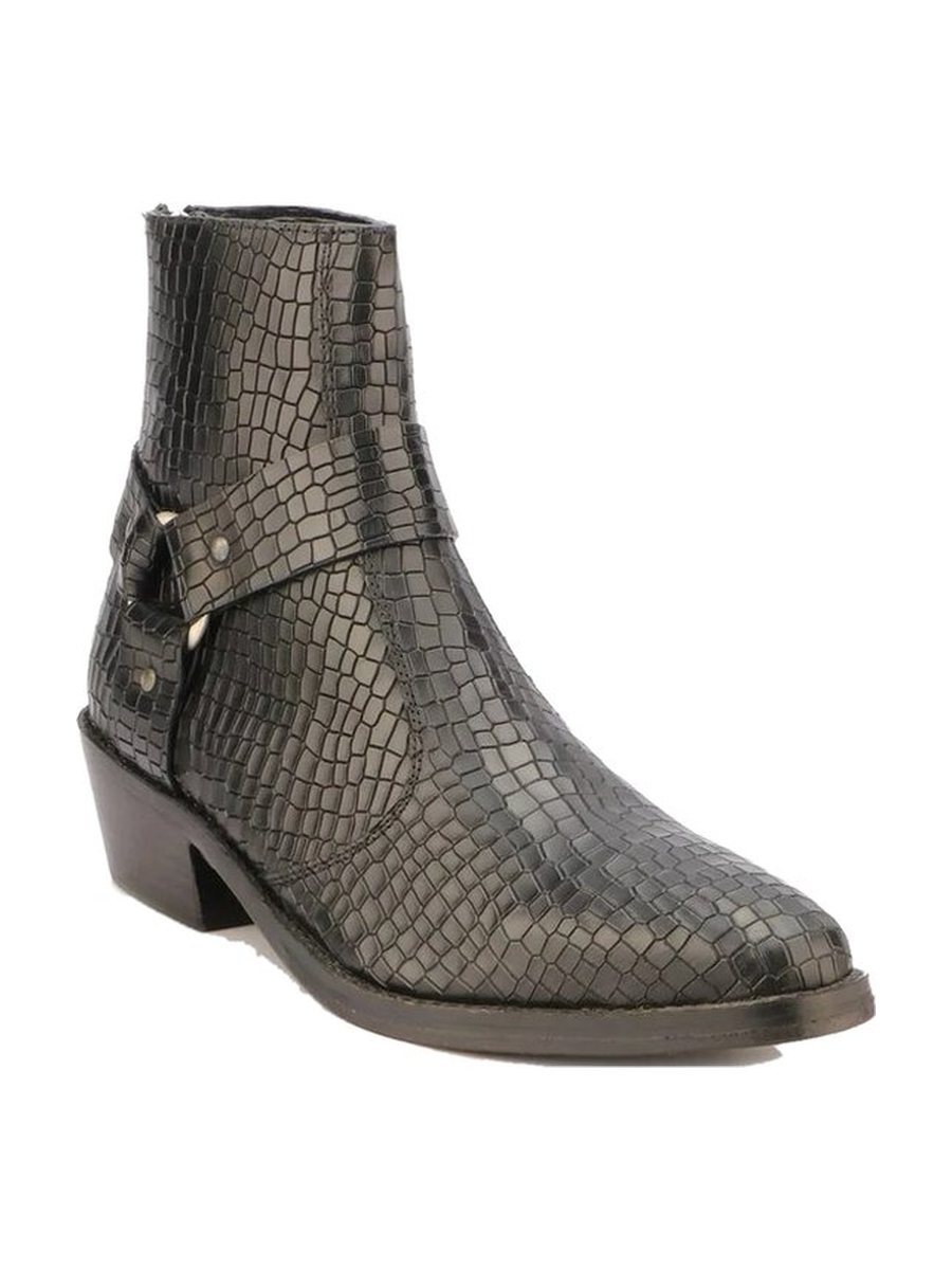 Croc-embossed, harness ring