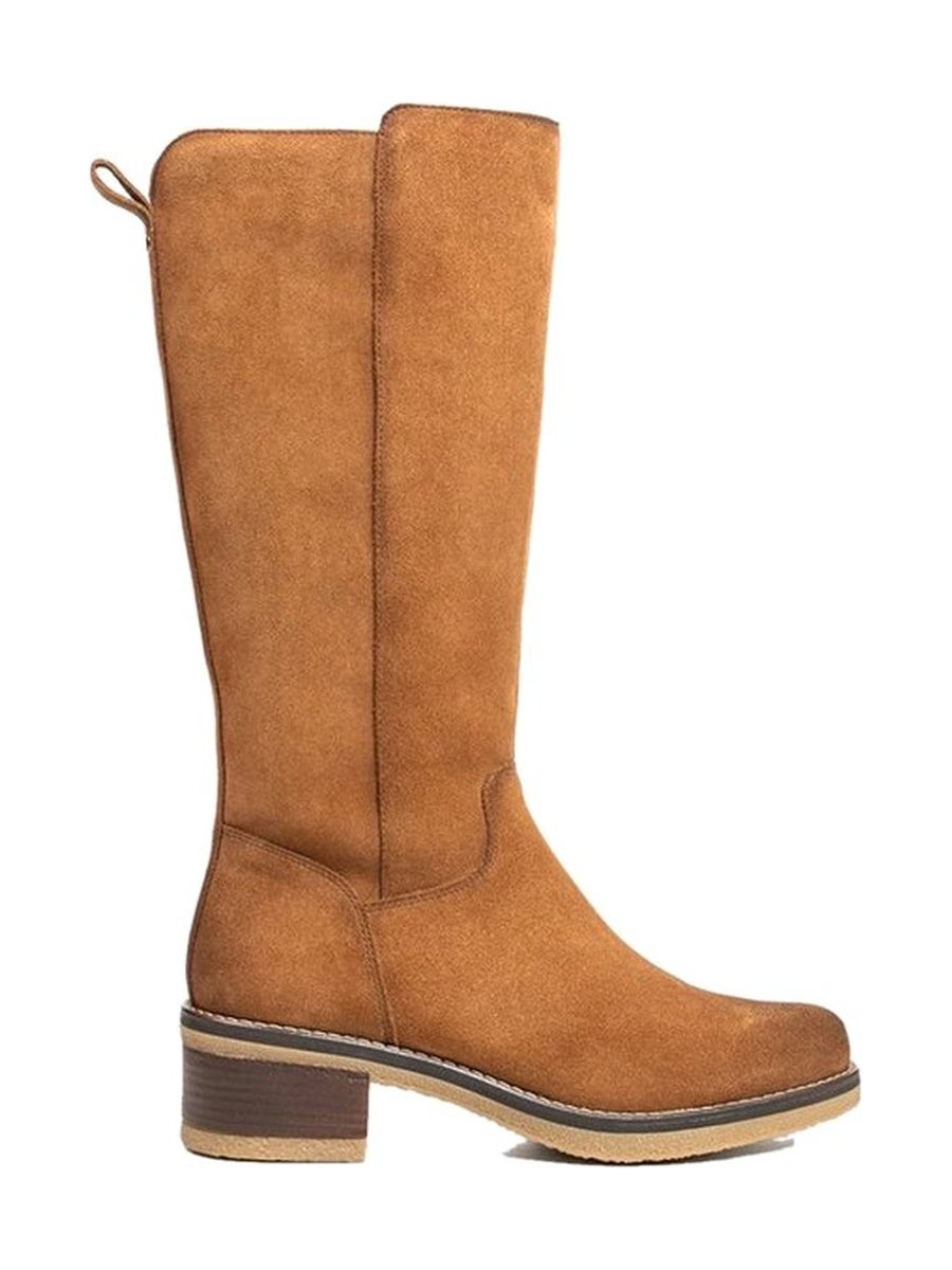Tan suede, crepe sole