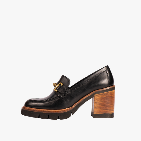 Footwear Manufacturer & Exporter in India | AFPL Global