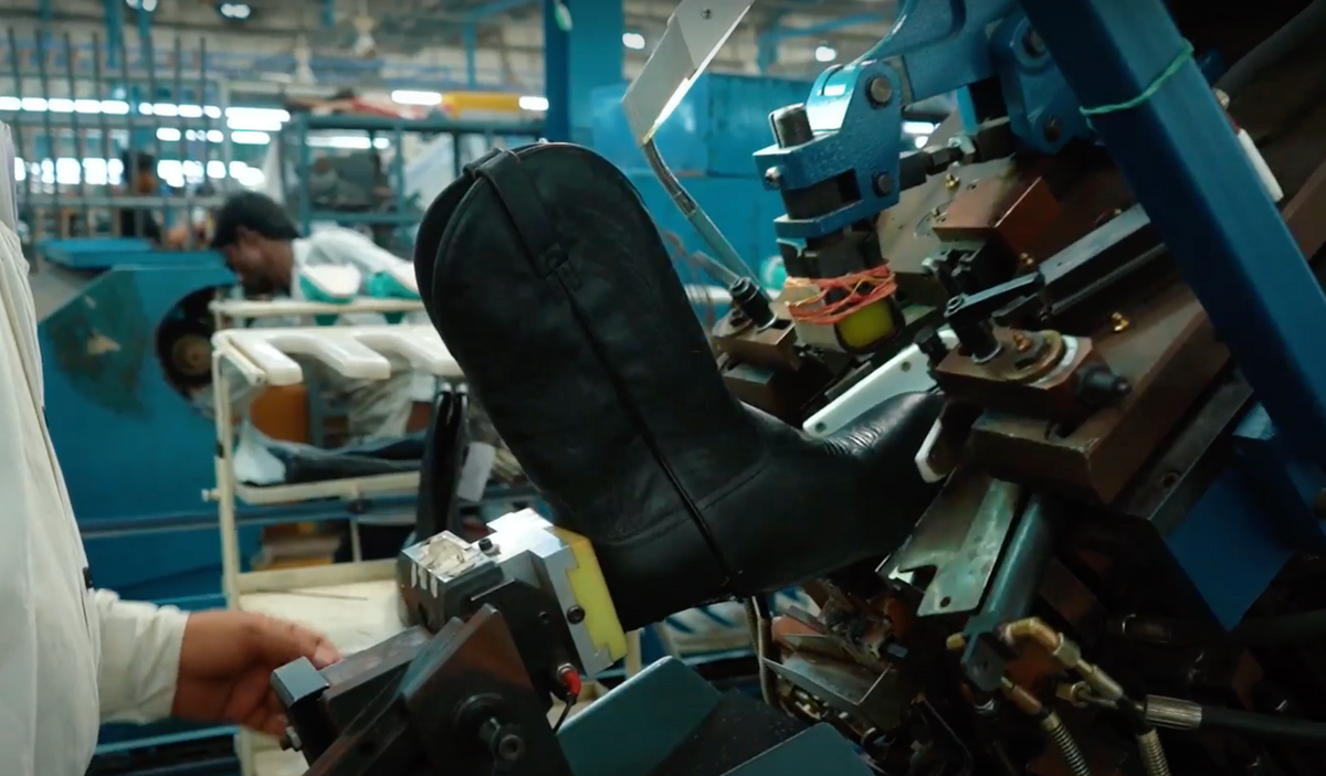 Footwear Manufacturer & Exporter in India | AFPL Global