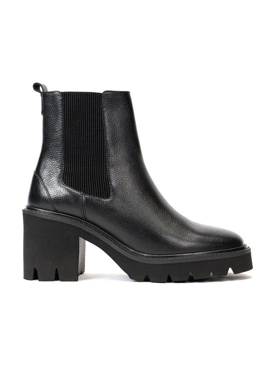 Black leather, lug sole