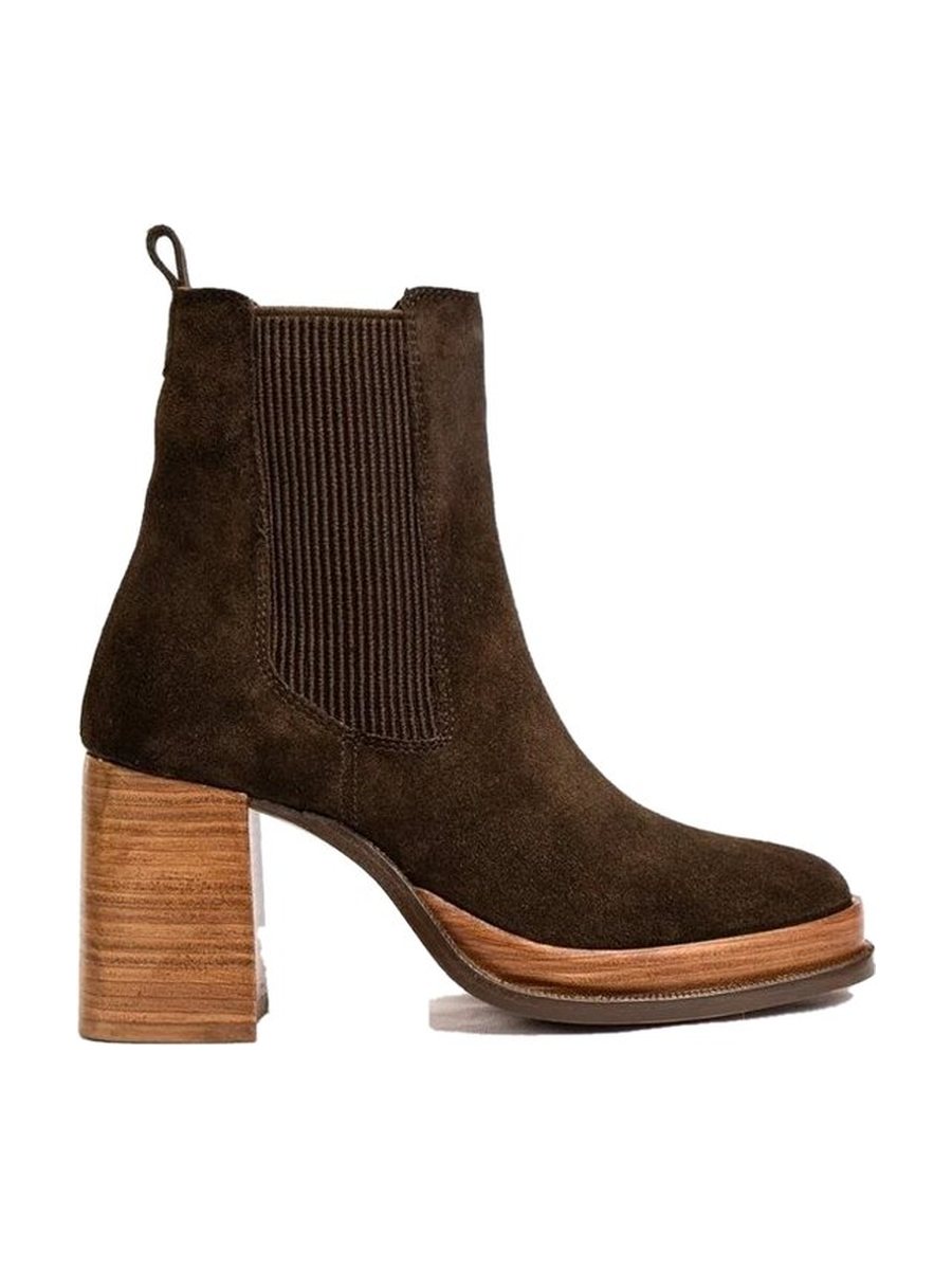 Brown suede, stacked heel