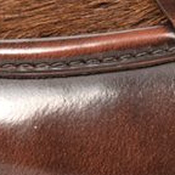 Brush-off, leather