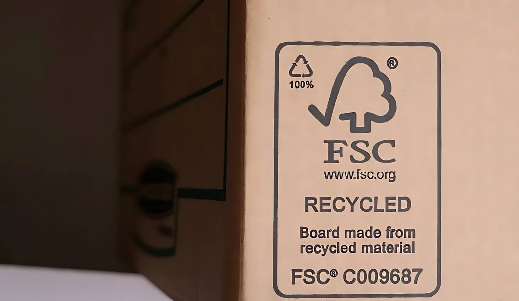 The FSC recycled mark on an AFPL carton