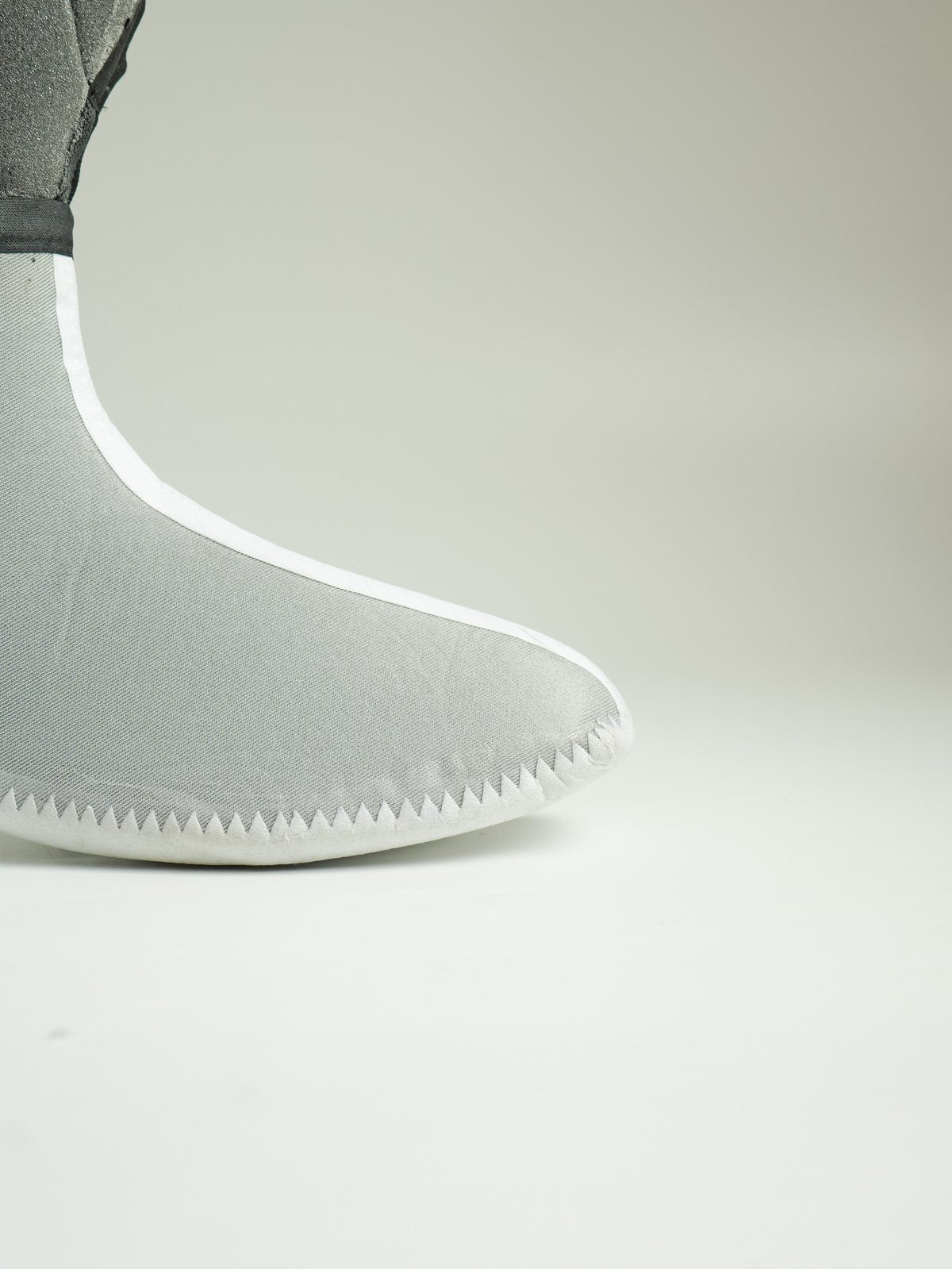 A gasket, the waterproofing option AFPL develops with the upper and sole assembly