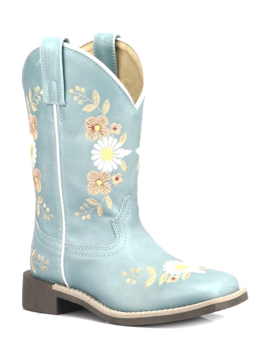 Pale blue, daisies