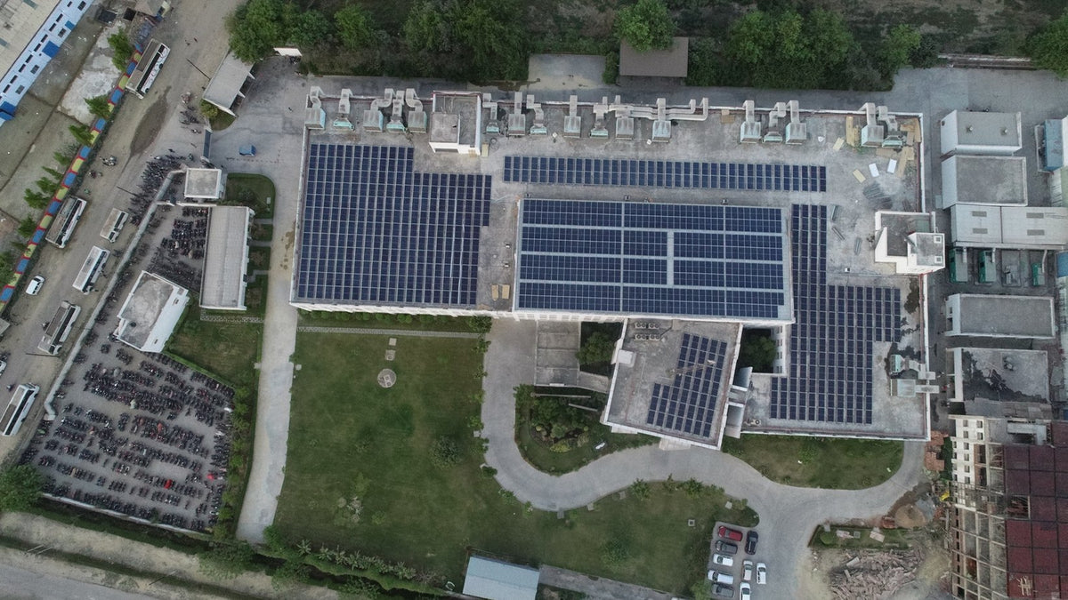 Rooftop solar across an AFPL building, seen from above