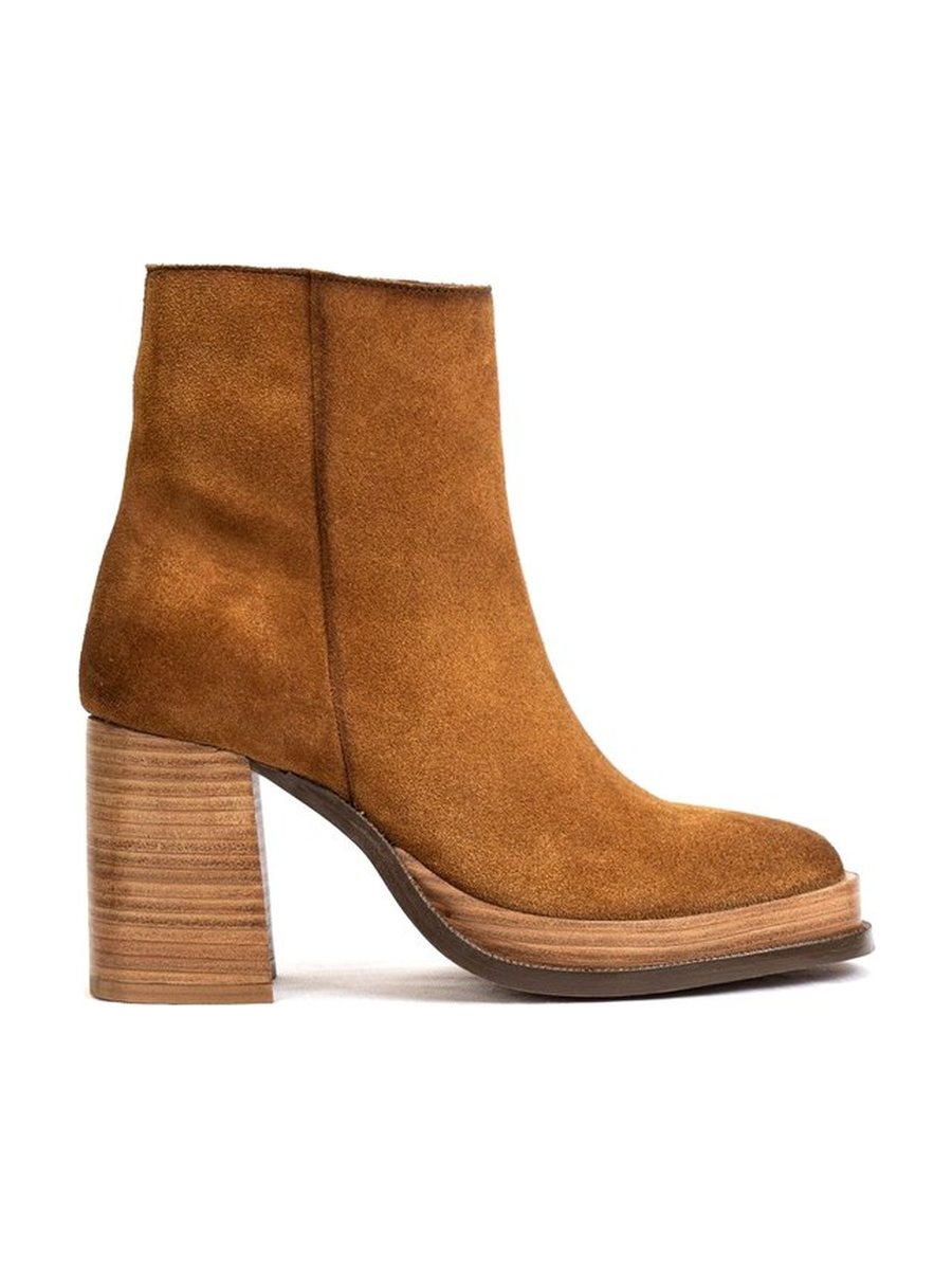 Tan suede, block heel