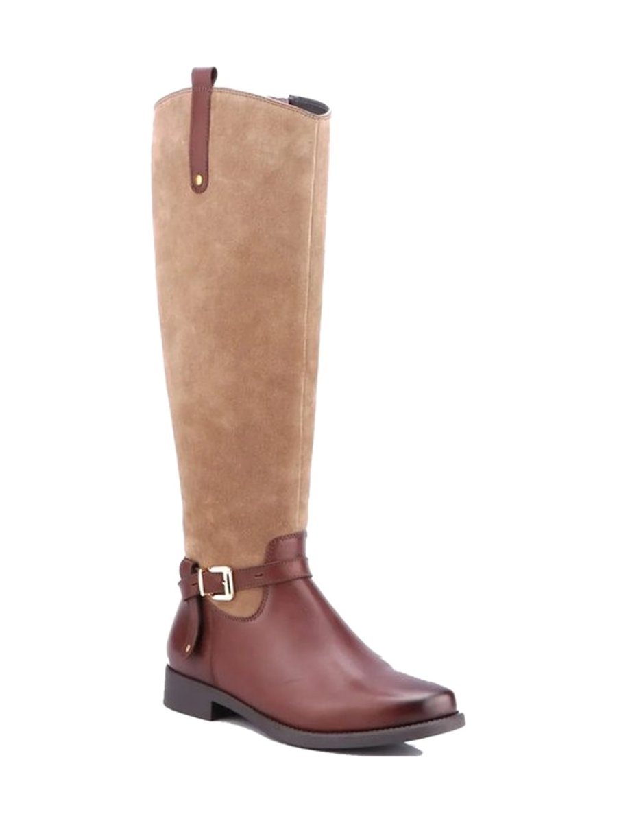 Taupe suede, burgundy foot