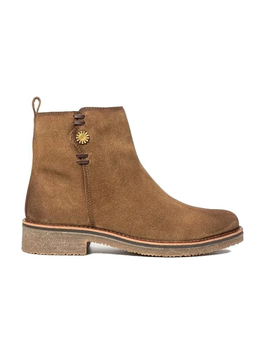 Taupe suede, flat